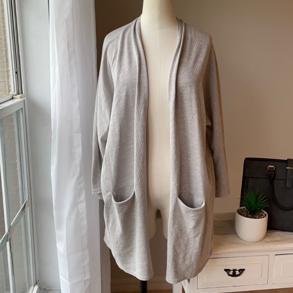 DONNI. Sandwash Ribbed Open Long Cardigan Duster - One Size Fits All Plus - Picture 8 of 9